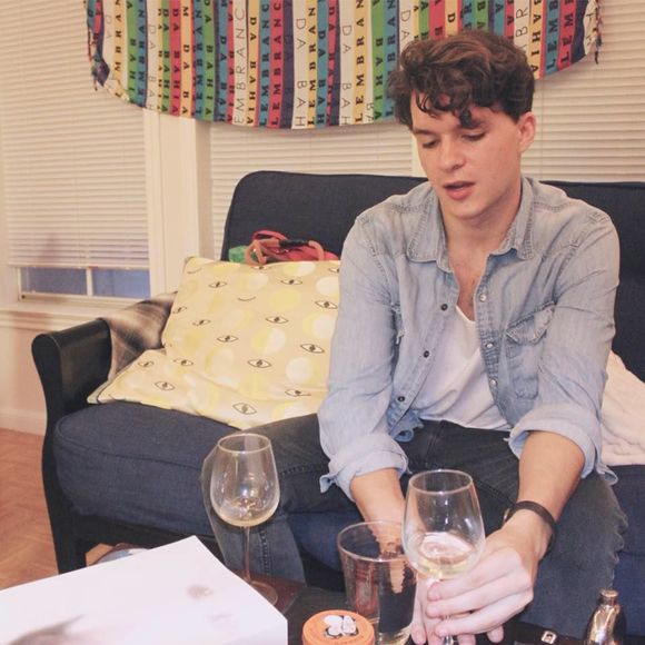 Meet your Posher, Logan - Picture 1 of 1